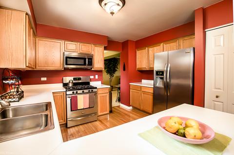 1531 Derby Ln, Bartlett, IL 60103 photo 9
