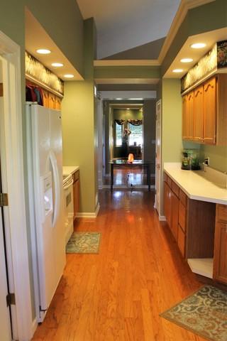 302 Kain St, Ottawa, IL 61350 photo 6