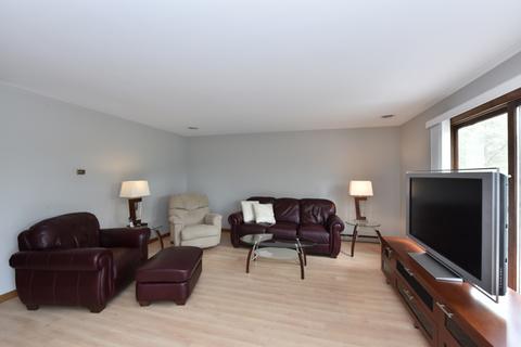 719 Monterrey Ter, Mchenry, IL 60050 photo 9