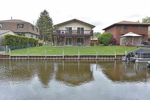 719 Monterrey Ter, Mchenry, IL 60050 photo 2