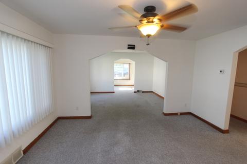 403 Dewey St, Harvard, IL 60033 photo 11