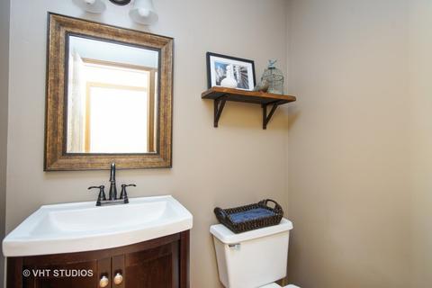 1108 Willoby Ln, Elgin, IL 60120 photo 15