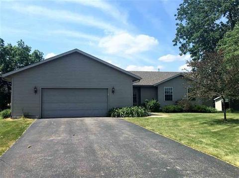 5014 E Brooke Ct, Byron, IL 61010 photo 1