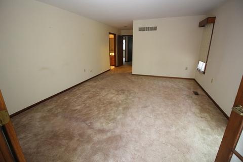 229 Aberdeen Rd, Cary, IL 60013 photo 13