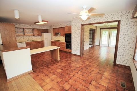 229 Aberdeen Rd, Cary, IL 60013 photo 5