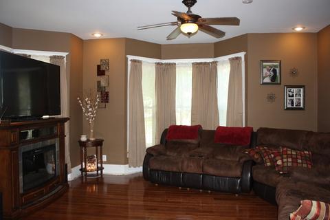 203 E Boyd St, Dixon, IL 61021 photo 6