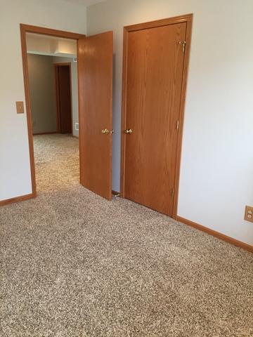 75 E Clover Ave, Cortland, IL 60112 photo 22