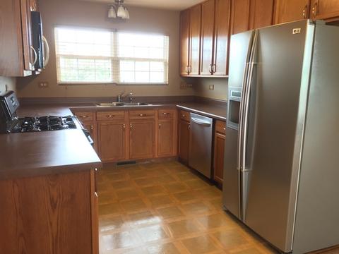 75 E Clover Ave, Cortland, IL 60112 photo 8