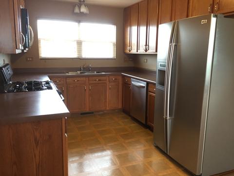 75 E Clover Ave, Cortland, IL 60112 photo 7