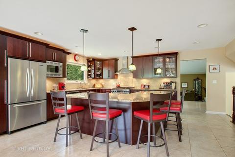 3532 Maple Leaf Dr, Glenview, IL 60026 photo 3