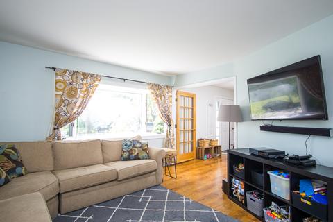 660 Perry Ln, Hoffman Estates, IL 60169 photo 16