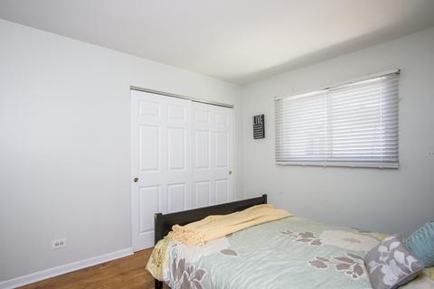 660 Perry Ln, Hoffman Estates, IL 60169 photo 19