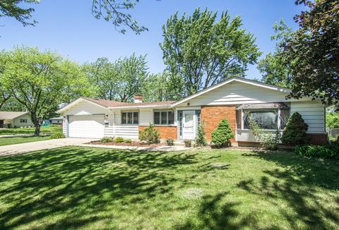 660 Perry Ln, Hoffman Estates, IL 60169 photo 2