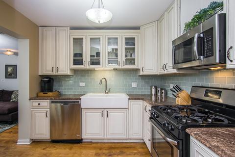 660 Perry Ln, Hoffman Estates, IL 60169 photo 12