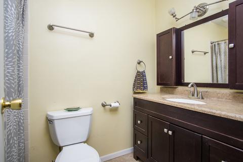 660 Perry Ln, Hoffman Estates, IL 60169 photo 20