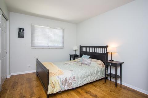 660 Perry Ln, Hoffman Estates, IL 60169 photo 18