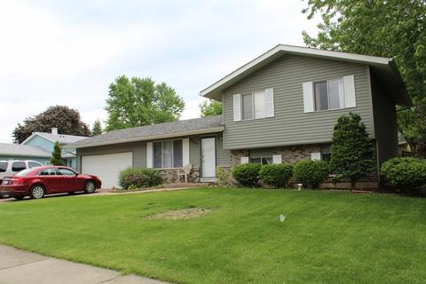 5007 Bromley Dr, Mchenry, IL 60050 photo 2