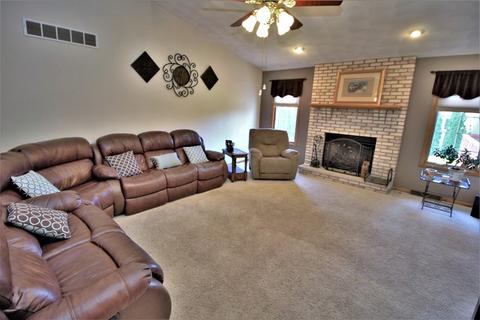 6715 Lindbloom Ln, Cherry Valley, IL 61016 photo 2