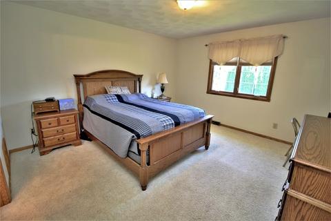 6715 Lindbloom Ln, Cherry Valley, IL 61016 photo 10