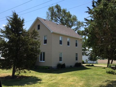 5360 White Willow Rd, Minooka, IL 60447 photo 2