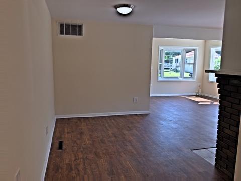 2117 Salem Ave, Johnsburg, IL 60051 photo 8