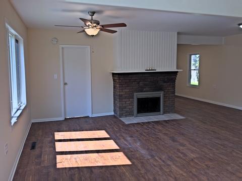 2117 Salem Ave, Johnsburg, IL 60051 photo 2