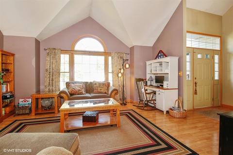 2018 Pebble Beach Dr, Plainfield, IL 60586 photo 4