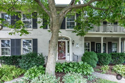 209 E Jefferson Ave, Naperville, IL 60540 photo 1