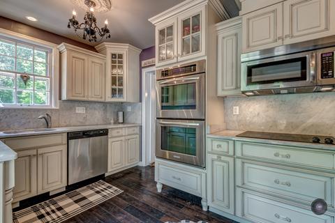 209 E Jefferson Ave, Naperville, IL 60540 photo 11