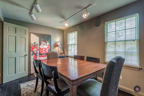 209 E Jefferson Ave, Naperville, IL 60540 photo 32