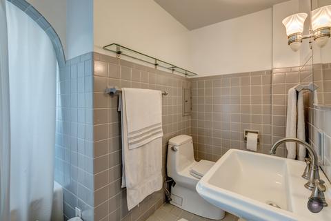 209 E Jefferson Ave, Naperville, IL 60540 photo 18