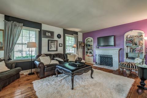 209 E Jefferson Ave, Naperville, IL 60540 photo 17