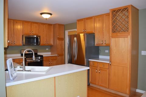 2939 Avalon Dr, Elgin, IL 60124 photo 7