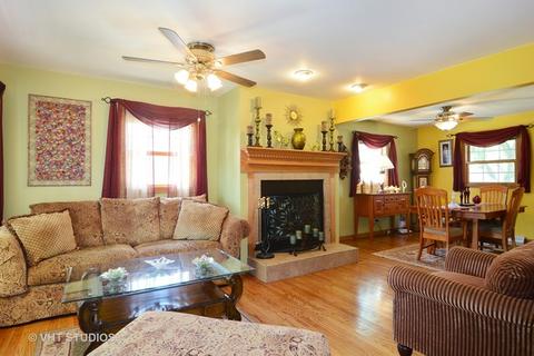 1108 S Robert Dr, Mount Prospect, IL 60056 photo 8