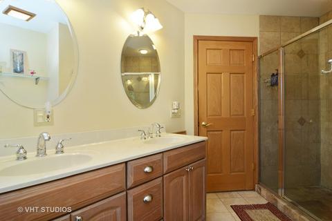 1108 S Robert Dr, Mount Prospect, IL 60056 photo 11