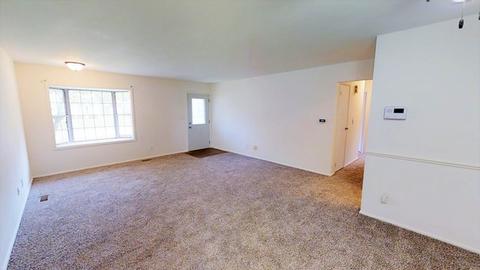 3207 W William St, Champaign, IL 61821 photo 3