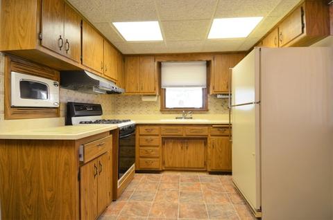 15249 Hamlin Ave, Midlothian, IL 60445 photo 5