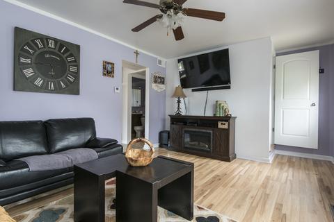 6848 Garden Ln, Bridgeview, IL 60455 photo 10