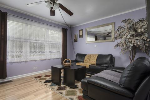 6848 Garden Ln, Bridgeview, IL 60455 photo 8