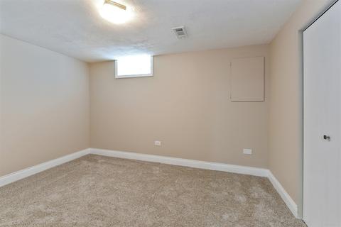 362 E 88th Pl, Chicago, IL 60619 photo 16