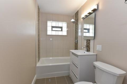 362 E 88th Pl, Chicago, IL 60619 photo 11