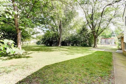 633 Pinecroft Dr, Roselle, IL 60172 photo 21