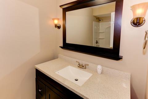 633 Pinecroft Dr, Roselle, IL 60172 photo 13