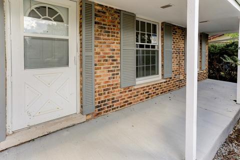 633 Pinecroft Dr, Roselle, IL 60172 photo 18