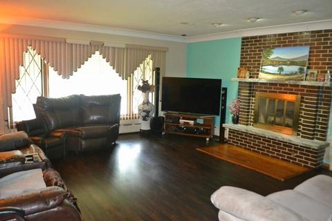 6800 W Wabansia Ave, Chicago, IL 60707 photo 4