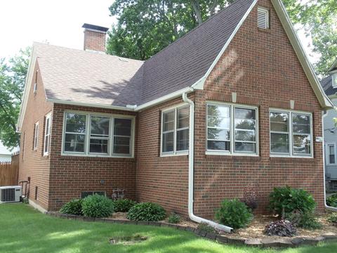 210 W Delaware St, Dwight, IL 60420 photo 3