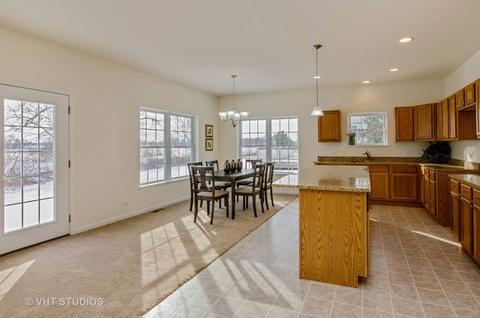 1020 Monroe Ave, Mchenry, IL 60050 photo 4