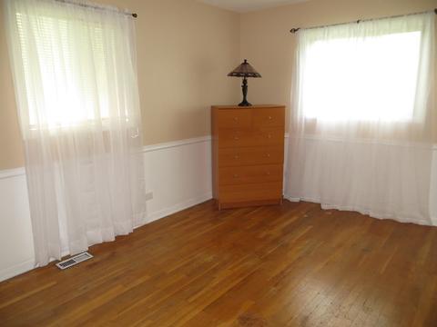 590 Edgemont Ln, Hoffman Estates, IL 60169 photo 17