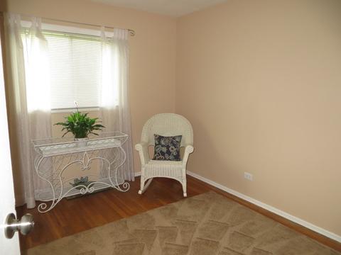 590 Edgemont Ln, Hoffman Estates, IL 60169 photo 18