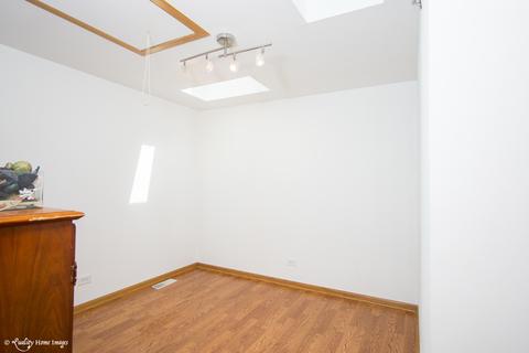 7249 S Ferdinand Ave, Bridgeview, IL 60455 photo 23